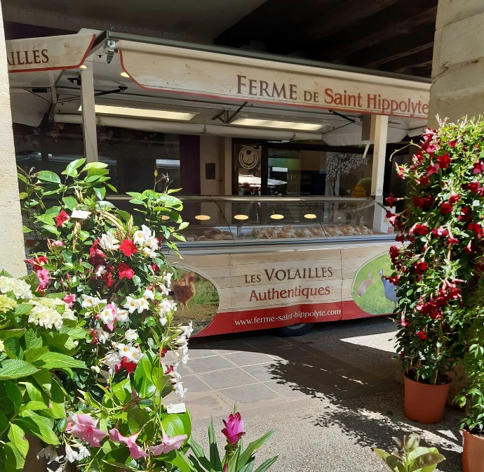 etal-fleuri-volailles-ferme-saint-hippolyte